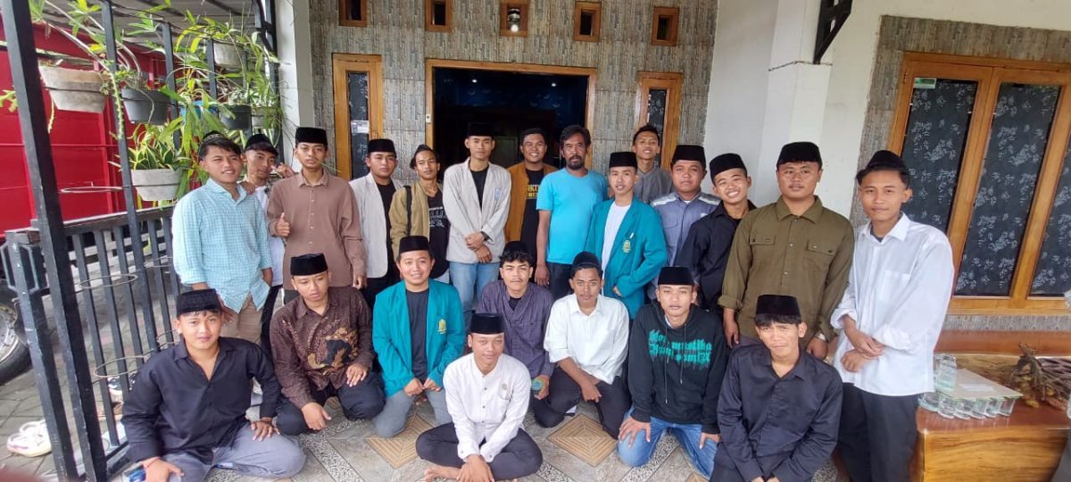 Kunjungan Mahasiswa STIT MAFA ke Unggul Farm Ngrembes